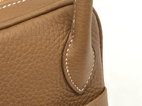 HERMES Lindy 26 Taurillon Gold GP Hardware B Engraved Handbag