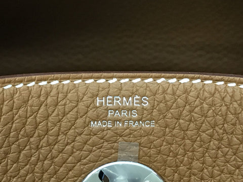 HERMES Lindy 26 Gold Silver Hardware Taurillon U Engraved Handbag