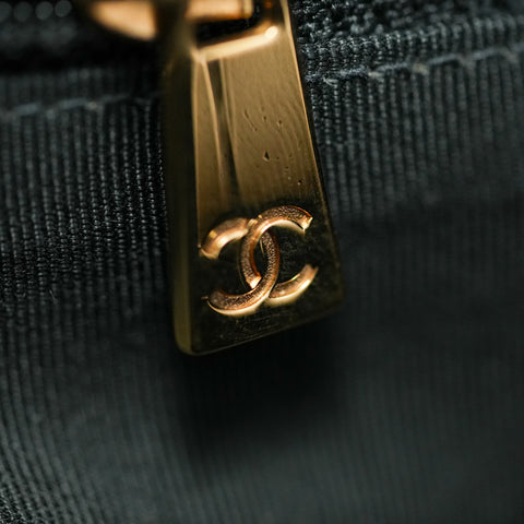 Chanel caviar skin Chein Shoulder bag tote no.7【A】