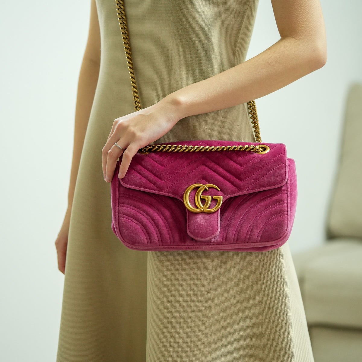 GUCCI GG Marmont Small Velvet Pink Mini Bag Chain Shoulder 443497