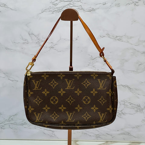 Louis Vuitton Monogram Pochette Accessoire Shoulder Bag Pouch M40712【S】