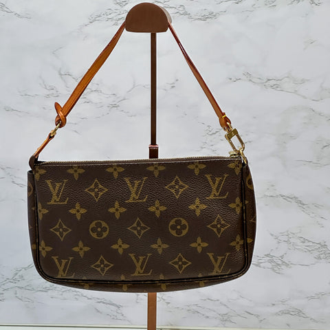 Louis Vuitton Monogram Pochette Accessoire Shoulder Bag Pouch M40712【S】