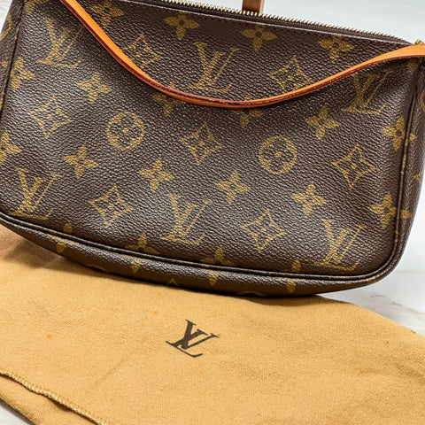 Louis Vuitton Monogram Pochette Accessoire Shoulder Bag Pouch M40712【S】