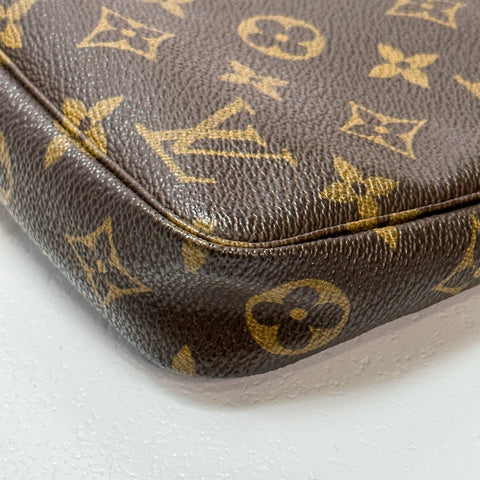 Louis Vuitton Monogram Pochette Accessoire Shoulder Bag Pouch M40712 【A】