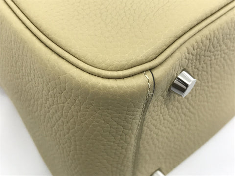 HERMES Lindy 26 Taurillon Clemence Trench Silver metal fittings U stamp Unused item With metal fittings protective seal Cloth cover Complete product Box Bag Booklet Rain cover Shoulder bag