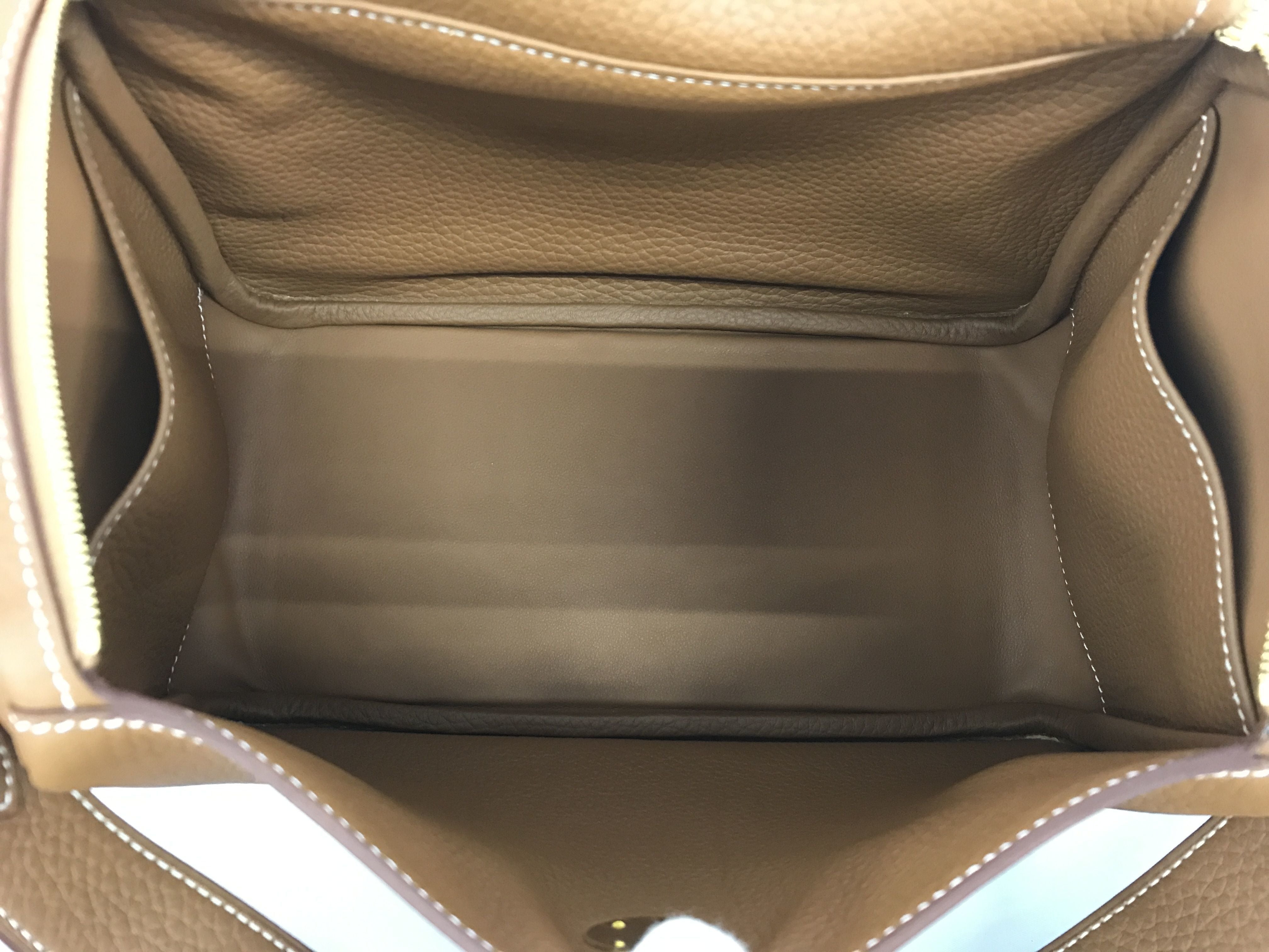 hermes bag rain cover HERMES Lindy 26 Taurillon Clemence Gold Gold metal fittings B stamp Un – SONOBE KE