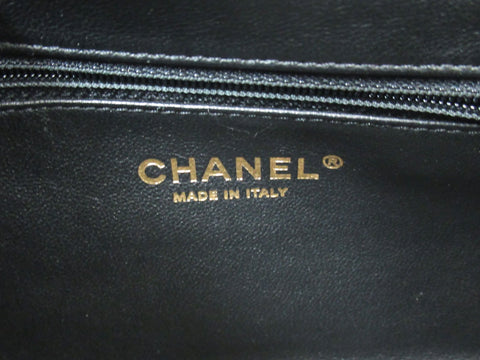 CHANEL Business Affinity W22cm Caviar Skin Matelasse G Card Serial Seal Shoulder Bag