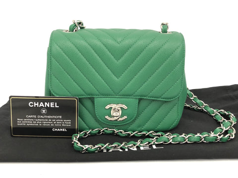 CHANEL matelasse mini matelasse V stitch caviar skin chain shoulder 24 series shoulder bag