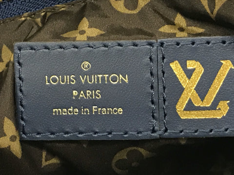 LOUIS VUITTON LV Pillow Maxi Multi Pochette Accessoires M21057 Pouch