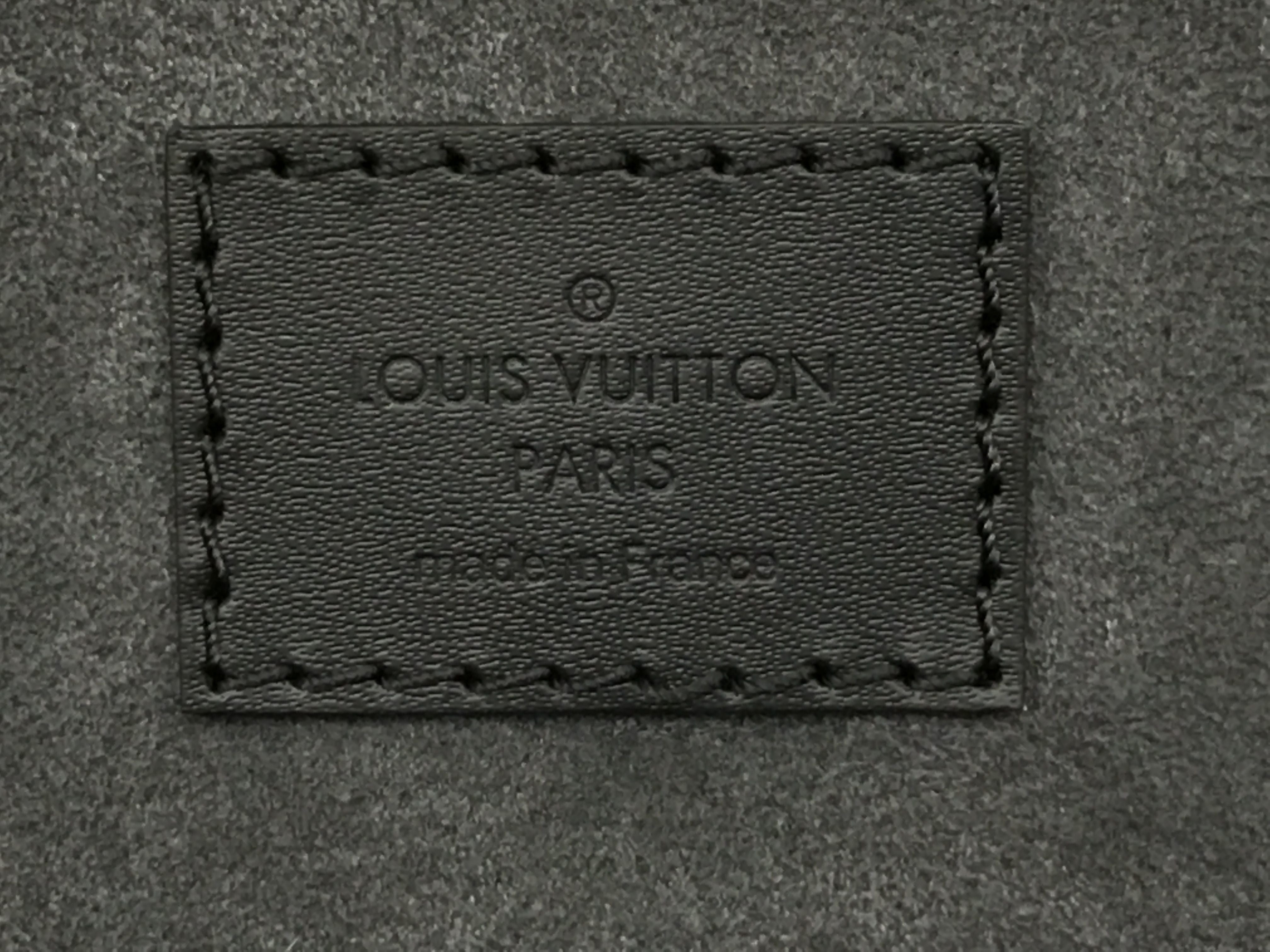 Shop Louis Vuitton MONOGRAM 2021 SS 8 watch case (M47641) by SkyNS