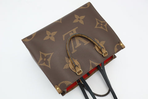 LOUIS VUITTON M45321 Reverse On The Go-MM Monogram Giant RFID Tote Bag