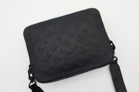 LOUIS VUITTON M57307 Taurillon Steamer Messenger RFID Shoulder Bag