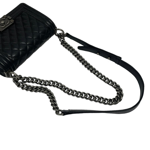 CHANEL Caviar Skin Boy Vintage Metal Fittings Chain Shoulder Bag Black Black Seal Unclear No Guarantees Shoulder Bag