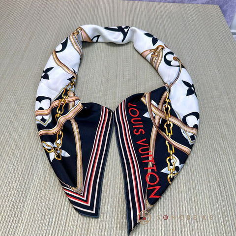 LOUIS VUITTON Kare 90 Ultimate monogram giant Scarf Silk WHT M76649【N】