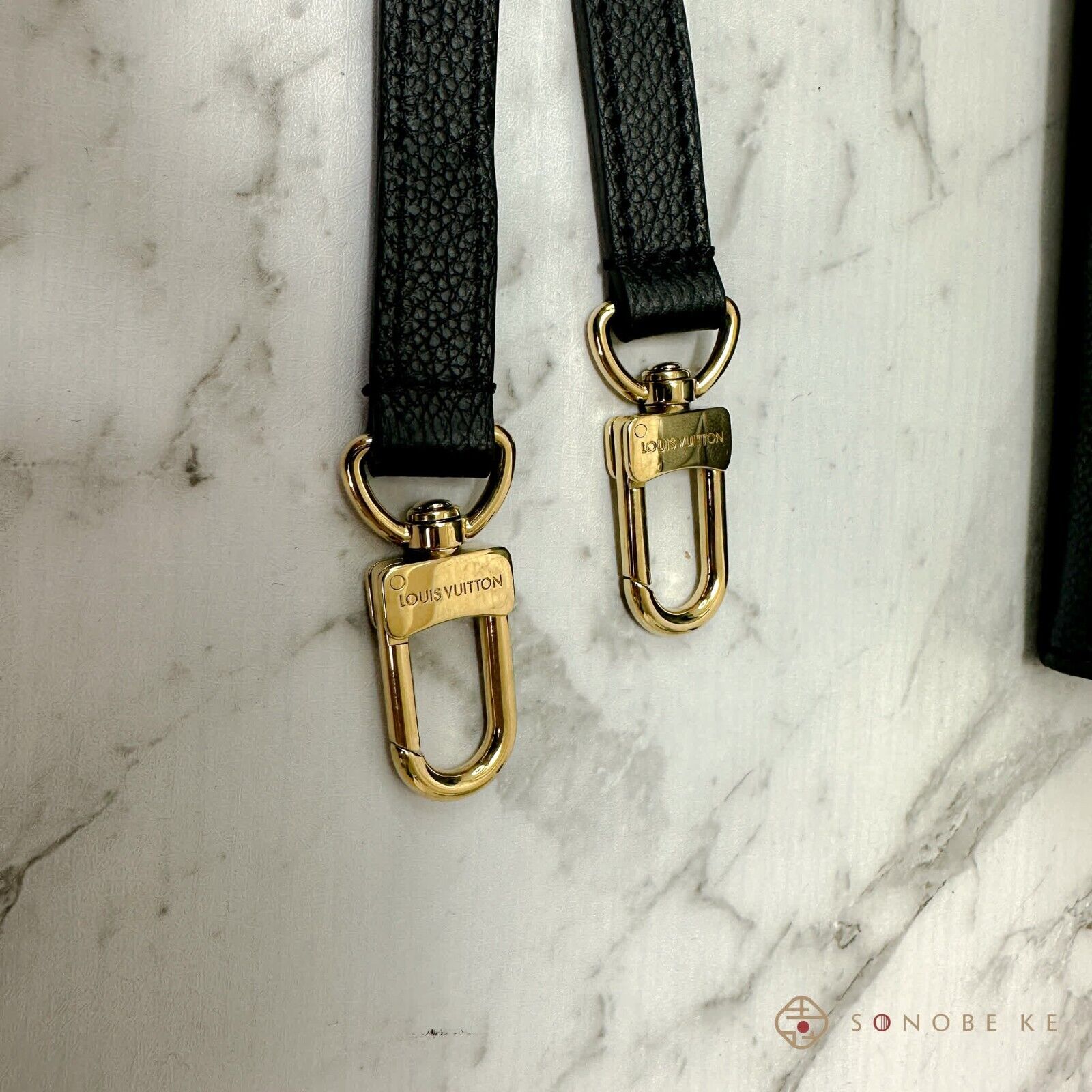 Louis Vuitton Nior belt. 100% authentic.