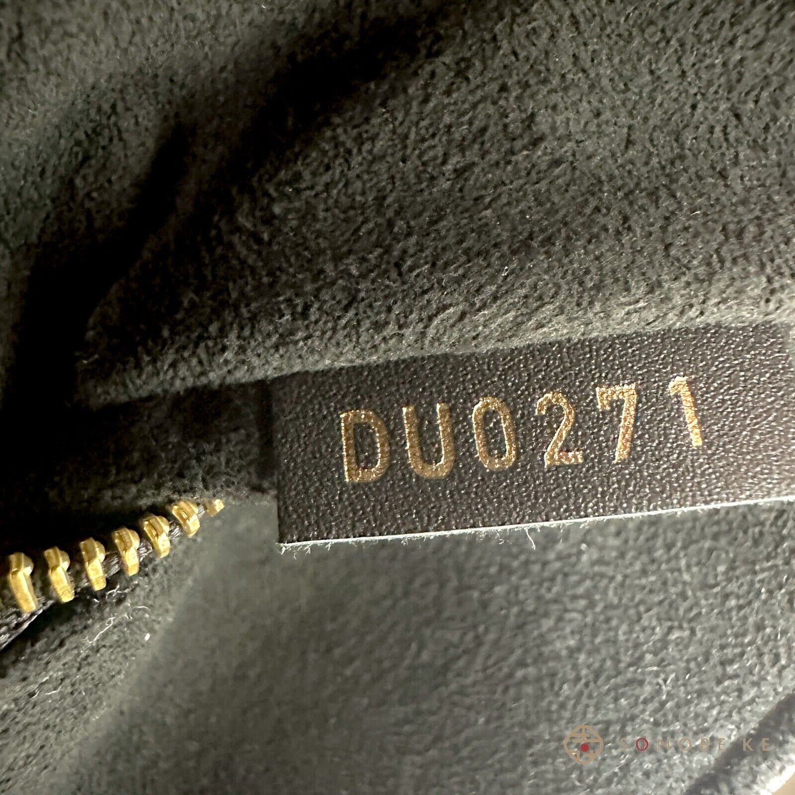  LOUIS VUITTON M45653 Louis Vuitton On The Go PM Monogram  Giant Empreinte Noir : Clothing, Shoes & Jewelry