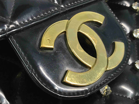 CHANEL enamel enamel matelasse swaro shoulder bag【SS】