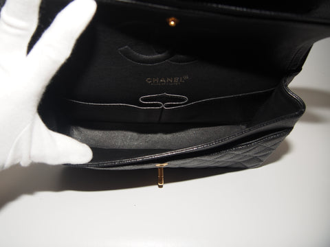 CHANEL caviar skin W flap chain shoulder shoulder bag