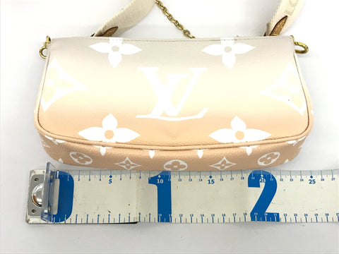 LOUIS VUITTON Monogram Monogram Giant Multi Pochette Accessoire Shoulder Bag