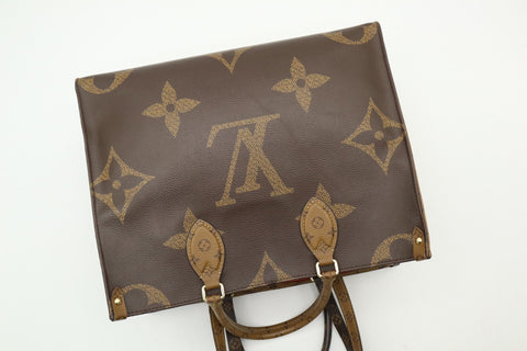 LOUIS VUITTON M45321 Reverse On The Go-MM Monogram Giant RFID Tote Bag