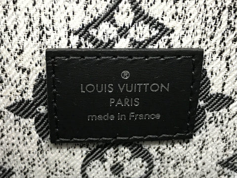 LOUIS VUITTON Monogram Denim On The Go MM Denim Black Tote Bag