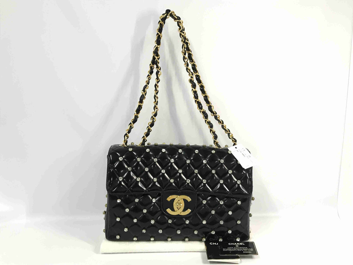 CHANEL enamel enamel matelasse swaro shoulder bag【SS】