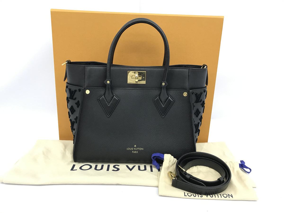 LOUIS VUITTON ON MY SIDE MM handbag