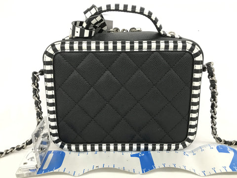 CHANEL Caviar Skin CHANEL CC Figurine 2WAY Vanity Caviar Black X White SS Vanity Bag