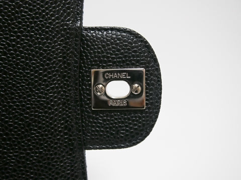 CHANEL caviar skin W flap chain shoulder shoulder bag