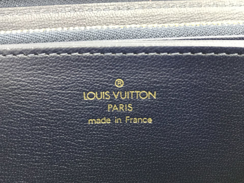 LOUIS VUITTON Croc Zippy Wallet N95440 Wallet