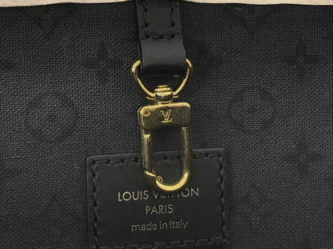 LOUIS VUITTON Monogram Giant On The Go GM Tote Bag