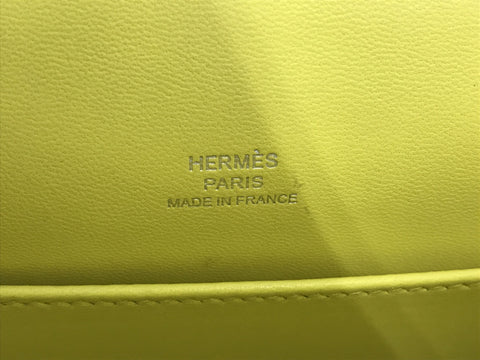 HERMES Pochette Kelly Lime Silver Hardware Ebson Q Engraved Handbag