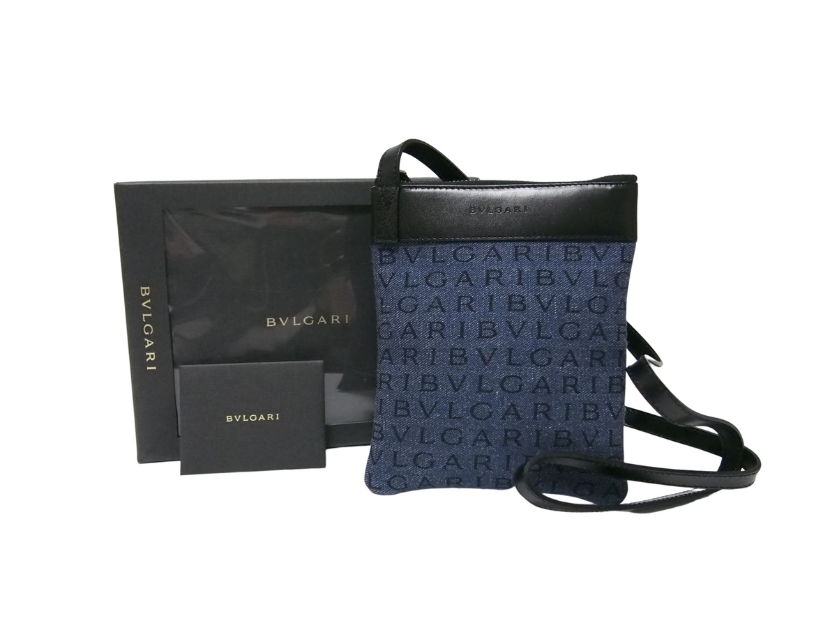 BVLGARI Logomania shoulder shoulder bag