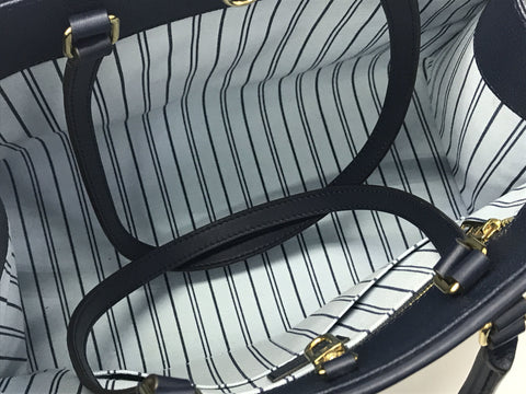 LOUIS VUITTON monogram on-the-go handbag