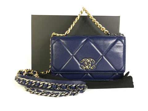 CHANEL lambskin mini 19 chain wallet 29th series shoulder bag