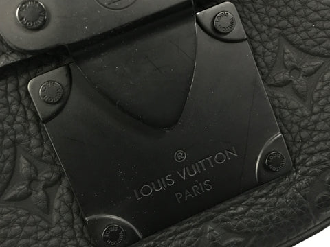 LOUIS VUITTON M58489 S lock messenger shoulder bag